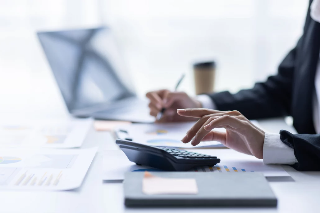 Invoice Automation: Avoid Late Payments + Endless Follow-Ups | B2BE