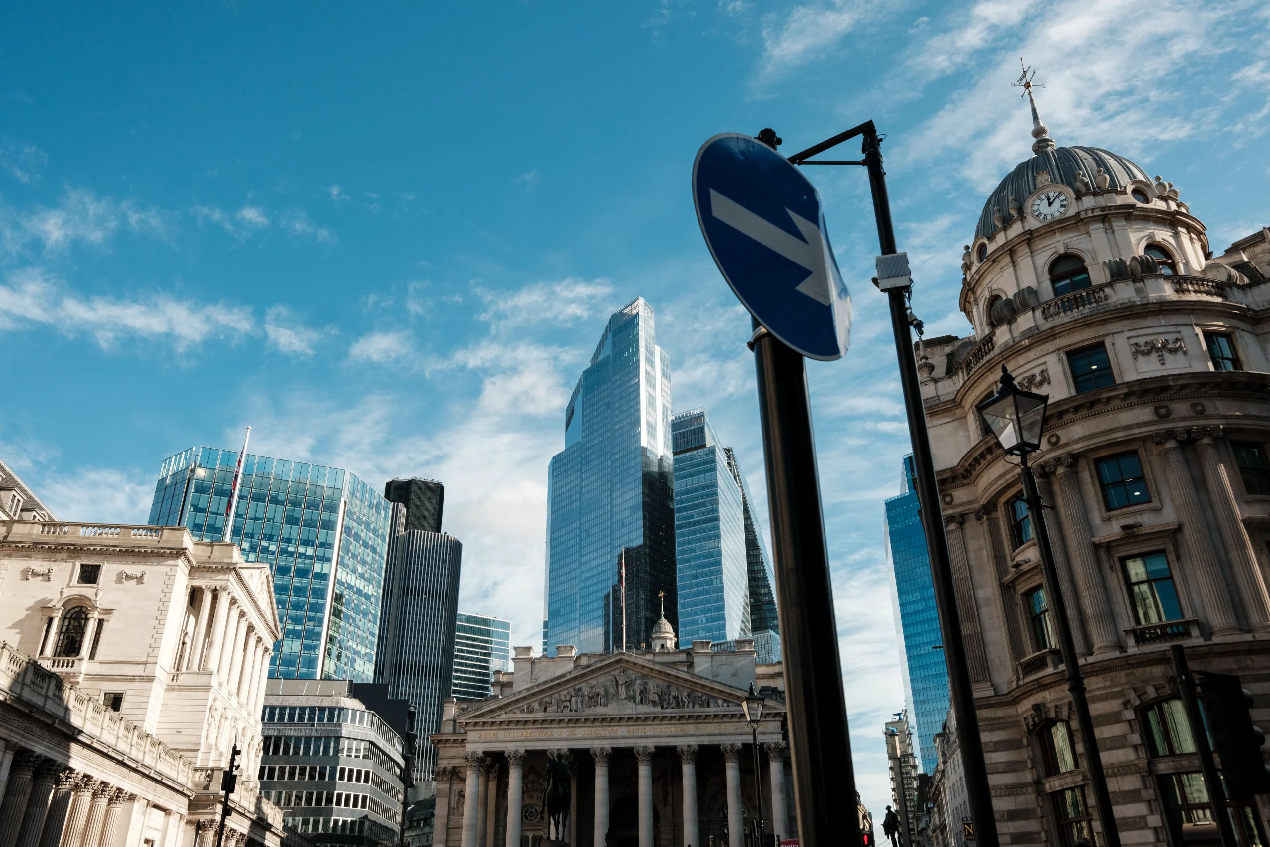 The UK's Decentralised E-Invoicing Model: How It Works | B2BE